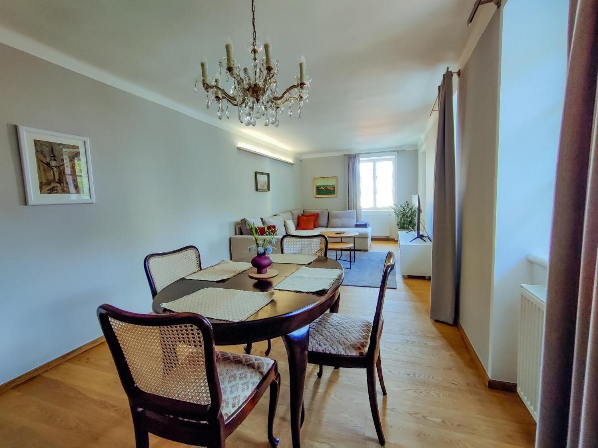 Cafe Hexe Apartment Pressburg
