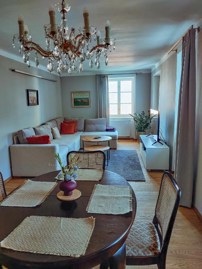 Apartment Cafe Hexe Pressburg