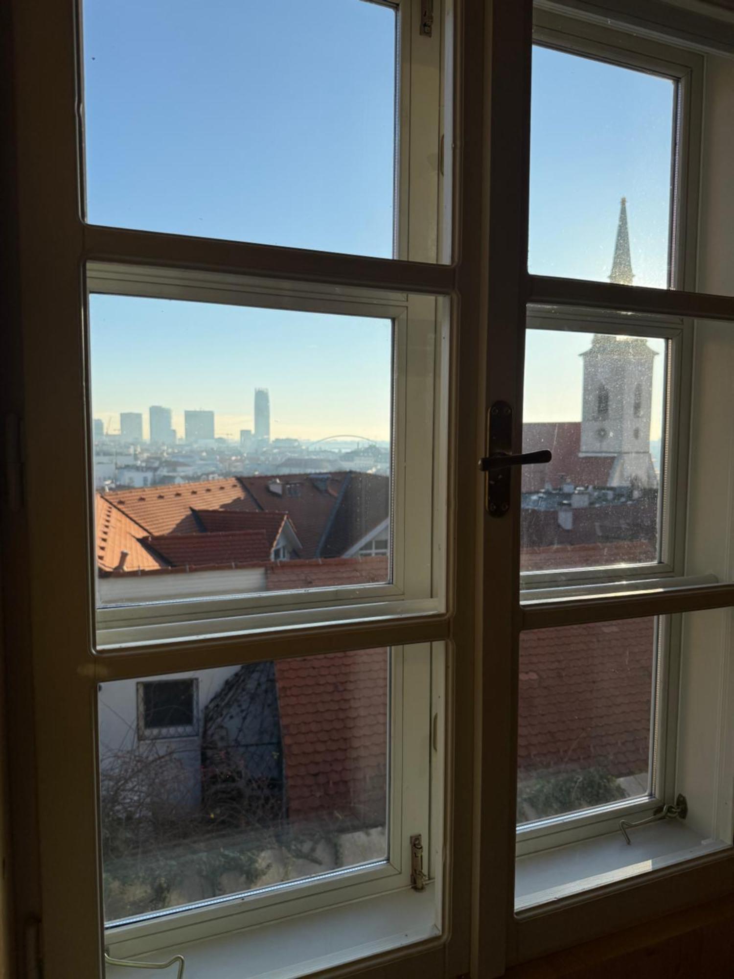Apartment Cafe Hexe Pressburg